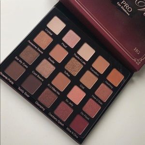 Violet Voss • Holy Grail Palette